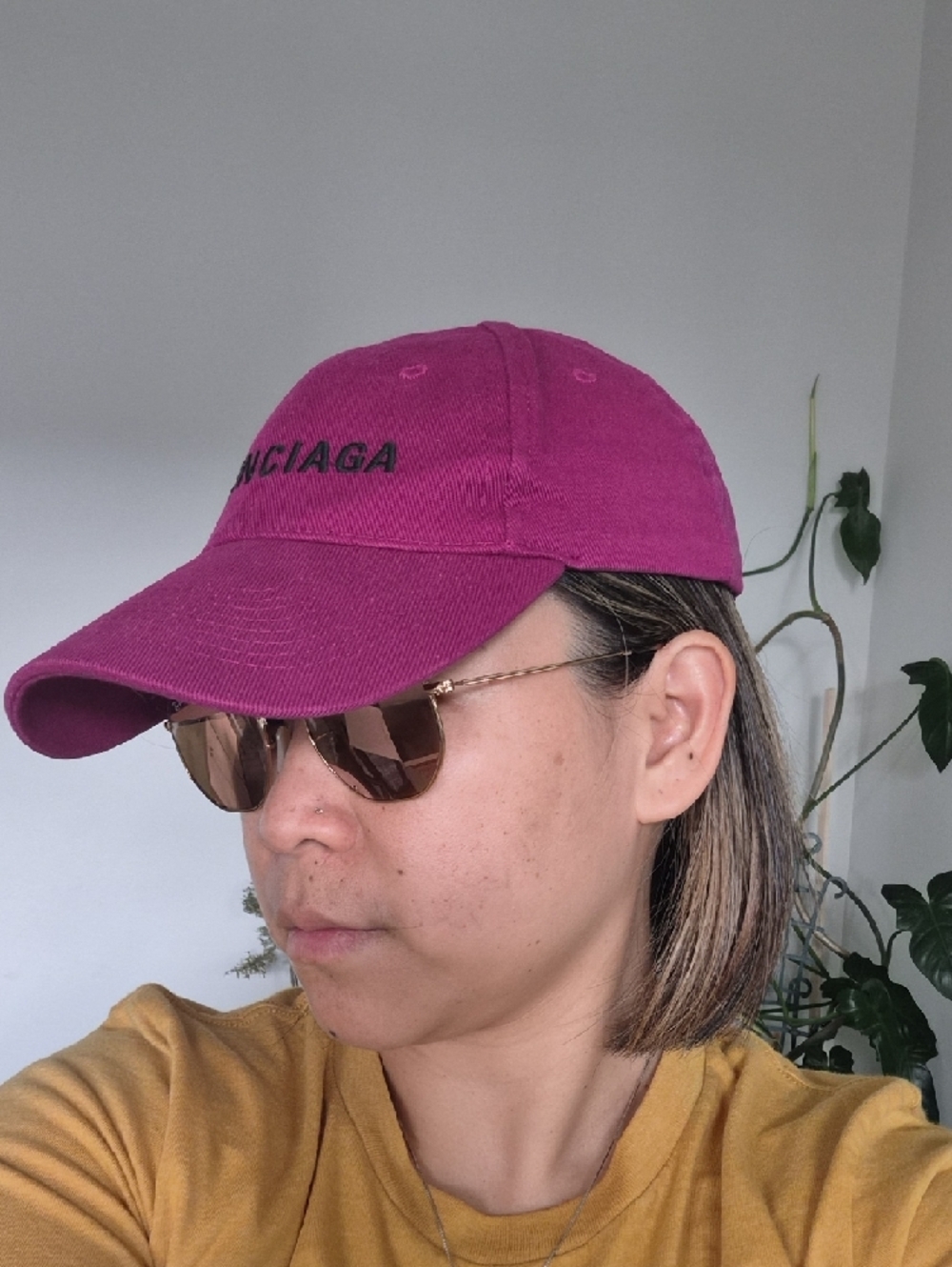 Authentic Balenciaga Fuchsia Logo Baseball Cap - Picture 15 of 16